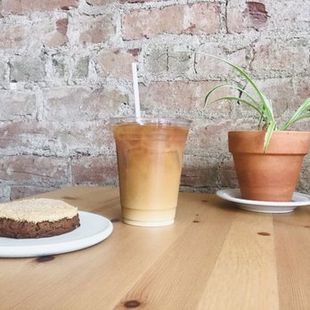 Brown Bear Bakery - Bakeries Near Me - Cincinnati, Ohio