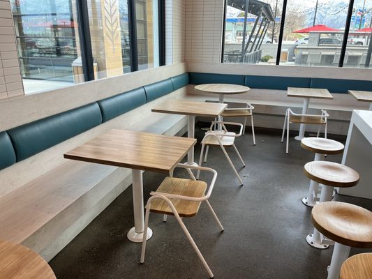 Pretty Bird Hot Chicken, Midvale by null