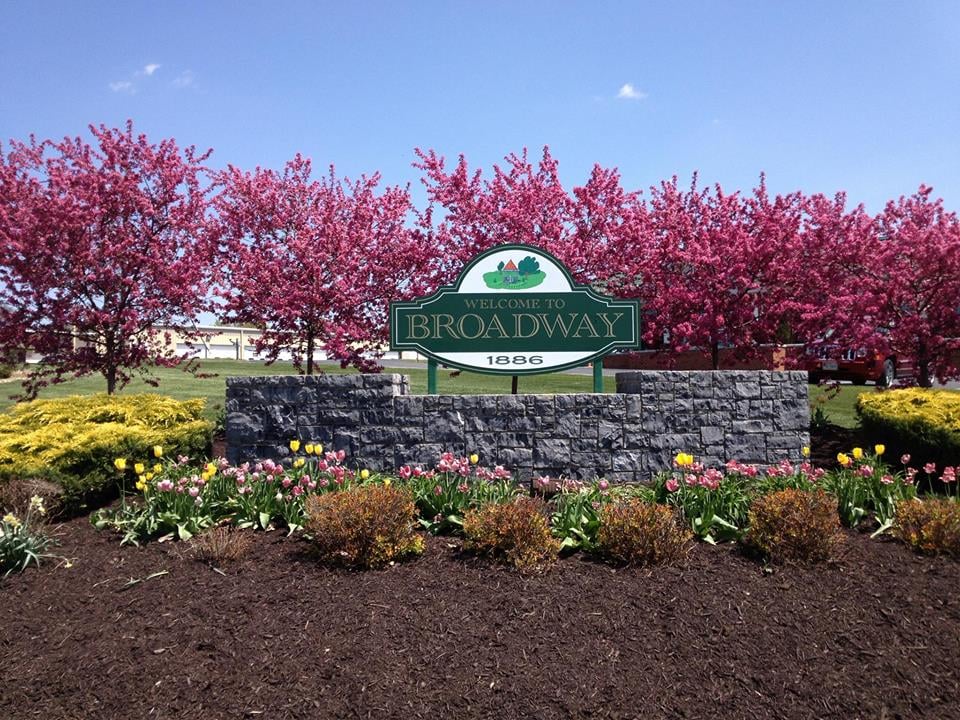 TOWN OF BROADWAY Updated June 2024 116 Broadway Ave, Broadway, Virginia Public Services