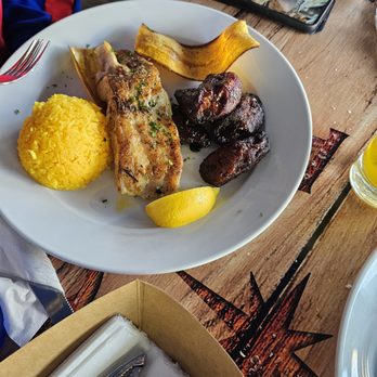 Catch Of The Day - Seafood Near Me - Miami, Florida Catch Of The Day - Seafood Near Me - Miami, Florida