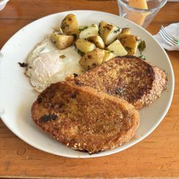 French toast, one egg, potatoes (slim slam) French toast, one egg, potatoes (slim slam)