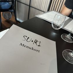 Restaurant SuRi - Menu and decor