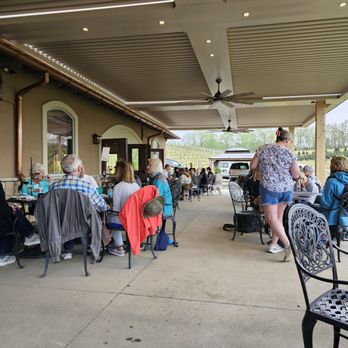 Linville Falls Winery - Wineries Near Me - Newland, North Carolina Linville Falls Winery - Wineries Near Me - Newland, North Carolina