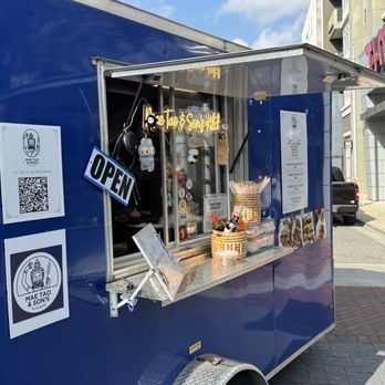 Mae Tao & Sons - Love this truck - Food Trucks Near Me - Orlando, Florida Mae Tao & Sons - Love this truck - Food Trucks Near Me - Orlando, Florida