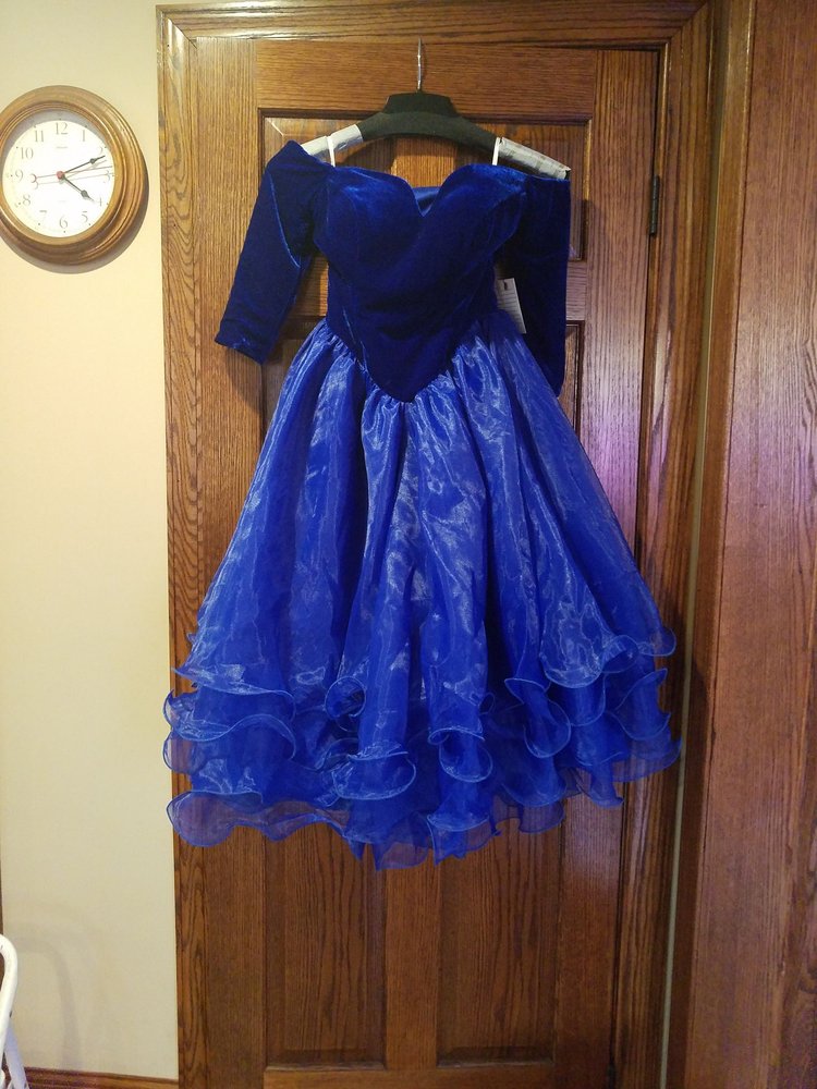 JOHNS TAILORS 24 Reviews 1714 Lexington Ave N, Saint Paul, Minnesota Sewing & Alterations