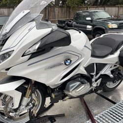 Dream Machines of Texas - 2022 BMW R1250RT