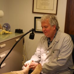 Central Podiatry - Central Podiatry accepts most insurances including Medicare.