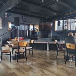 Bud’s Rockin’ Country Bar And Grill