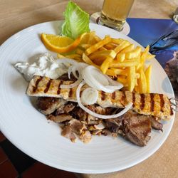 Dionysos im Rheinischen Hof - Otto-Rehagel-Teller