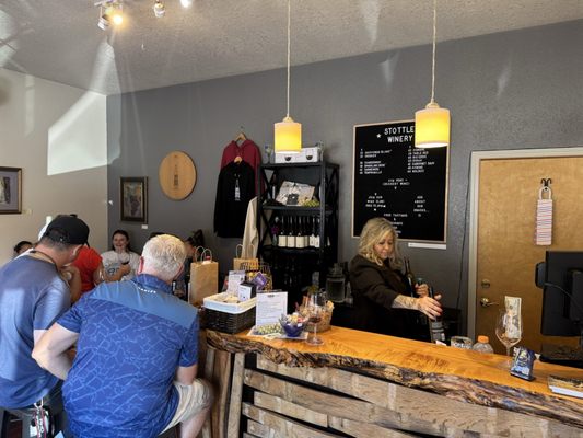 Stottle Winery Tasting Room - Hoodsport by null