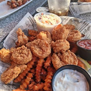 Linda Bean's Maine Kitchen - Seafood Near Me - Freeport, Maine Linda Bean's Maine Kitchen - Seafood Near Me - Freeport, Maine
