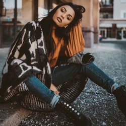 Bizzarre Hair Extensions - Remy human hair extensions. When you want your hair long and full of volume ask Betty Bizzarre.