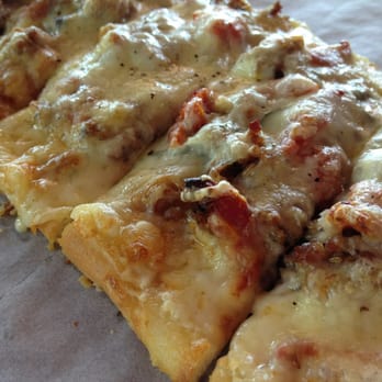 Leoness Cellars - Sausage Pizza - Venues & Event Spaces Near Me - Temecula, California