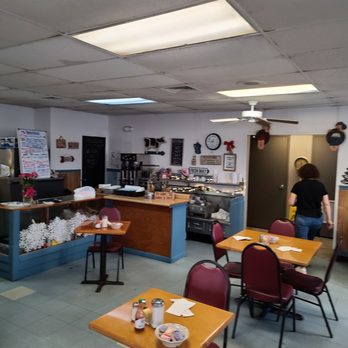 Dimitris Farmer's Market Restaurant - Breakfast & Brunch Near Me - Pompano Beach, Florida
