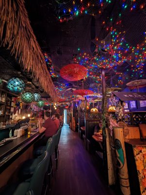 Mutiny Bar by null