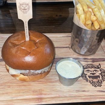 New Realm Brewing - NEW REALM BURGER - Breweries Near Me - Virginia Beach, Virginia New Realm Brewing - NEW REALM BURGER - Breweries Near Me - Virginia Beach, Virginia
