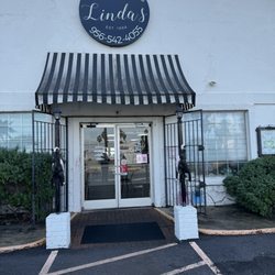 Linda's Cakes & Desserts Specialty Shop