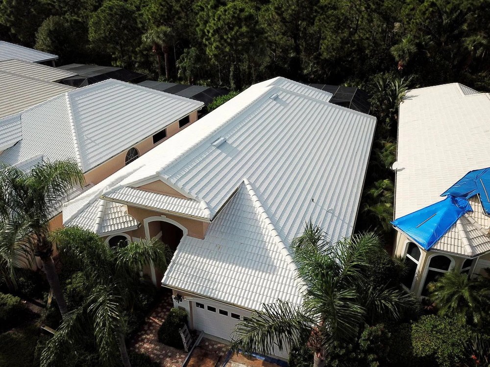 Slide of Polaris Roofing