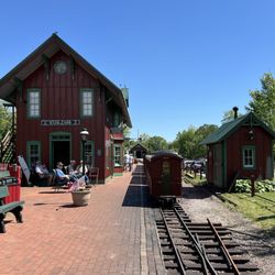 Riverside & Great Northern Preservation Society - The mini train station