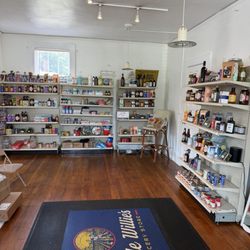 Uncle Willie’s Grocery Store