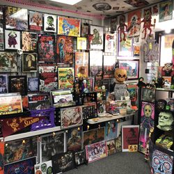 Weirdo Wonderland - Art prints and collectibles