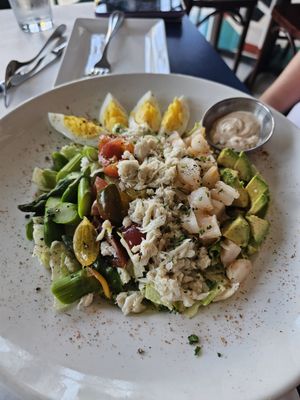 Pesca Coastal Classics and Boozy Cocktails by null