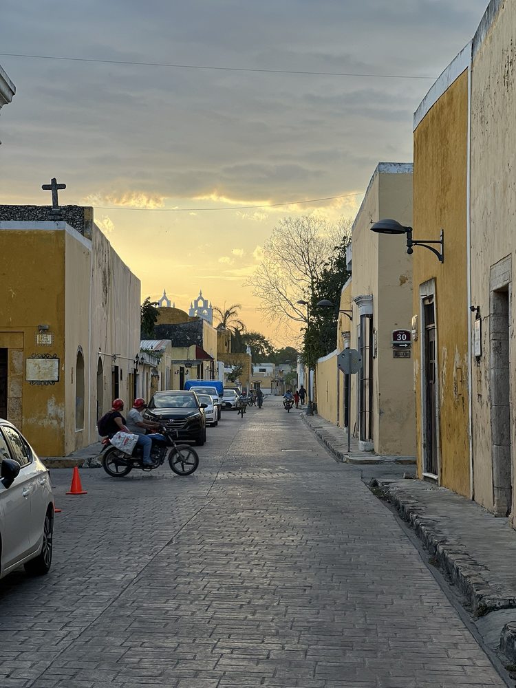 MAYAVAN CAR RENTAL Updated September 2024 C. 21 335, Mérida