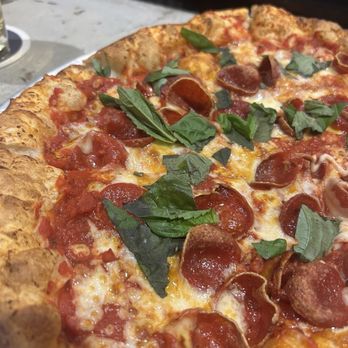 Pinthouse Pizza - Pepperoni & Basil - Pizza Near Me - Austin, Texas Pinthouse Pizza - Pepperoni & Basil - Pizza Near Me - Austin, Texas