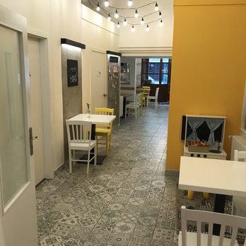 Fofrkafe - Cafes Near Me - Praha 1, Puerto Rico