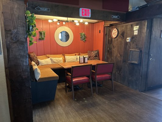 Rapscallion Pub by null