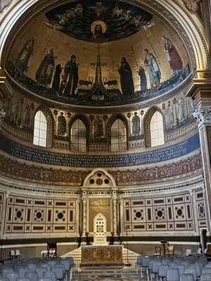 Basilica of San Giovanni in Laterano by null