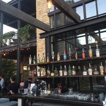 The Dawson - Outdoor bar - American Near Me - Chicago, Illinois