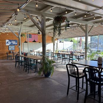 Bee’s Bakery Cafe - outdoor seating- very spacious - Bakeries Near Me - Oakhurst, California Bee’s Bakery Cafe - outdoor seating- very spacious - Bakeries Near Me - Oakhurst, California