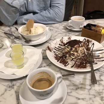 Da Mario Restaurant - Desserts, amazing tiramisu and delicious Madagascar vanilla gelato with complimentary limoncellos - Italian Near Me - London, XGL Da Mario Restaurant - Desserts, amazing tiramisu and delicious Madagascar vanilla gelato with complimentary limoncellos - Italian Near Me - London, XGL