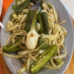 Tacos 46 - Chiles y cebollas toreados