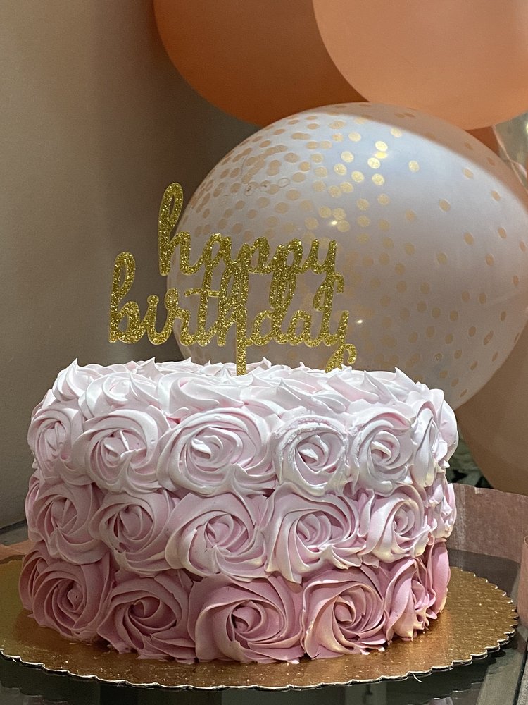 REYNA’S BAKERY Updated September 2024 13 Reviews 7120 Eastern Ave