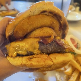 Columbia House Restaurant - Western burger - American Near Me - Columbia, California
