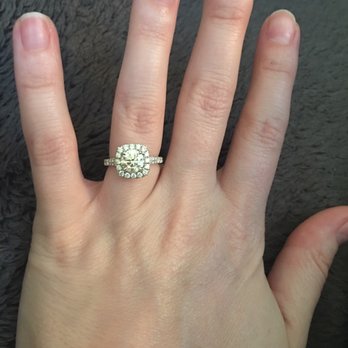 Donna Jewelry - Jewelry Near Me - Chicago, Illinois