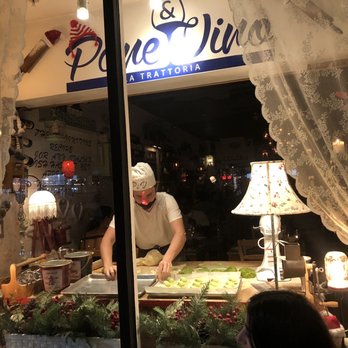 Pane e Vino - Store front making the pasta! - Italian Near Me - Miami Beach, Florida Pane e Vino - Store front making the pasta! - Italian Near Me - Miami Beach, Florida