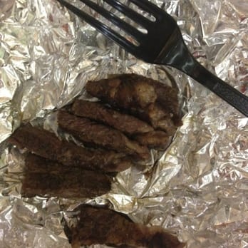 Aloha Salads - This is the amount of steak they give you.....about the size of a fork. -___- - Sandwiches Near Me - Honolulu, Hawaii