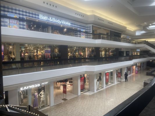 Fairlane Town Center by null