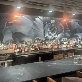 Oliva - Bar - Italian Near Me - Cleveland, Ohio