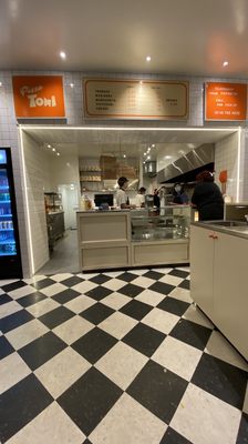 Pizza Toni - Saint Viateur by null