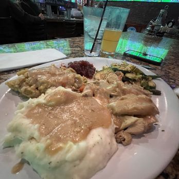 Collins Irish Pub & Grill - Turkey dinner - Sports Bars Near Me - Flagstaff, Arizona Collins Irish Pub & Grill - Turkey dinner - Sports Bars Near Me - Flagstaff, Arizona