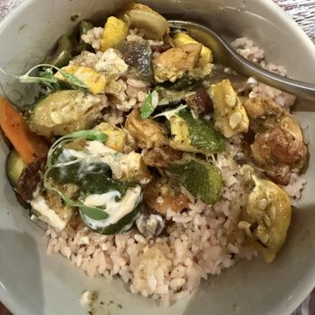 Lady Elaine - Turmeric chicken rice bowl, mixed. - Mediterranean Near Me - Honolulu, Hawaii