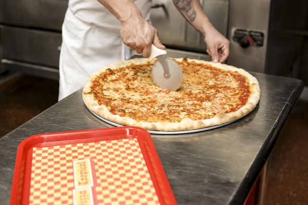 Pizza Tropical by null