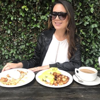 Fratelli Cafe - Coffee & Tea Near Me - Los Angeles, California
