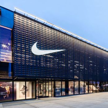 nike discount center