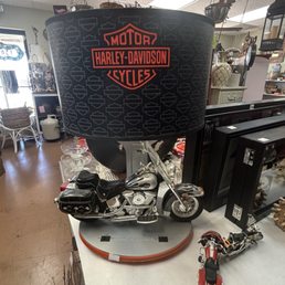 Harley lamp
