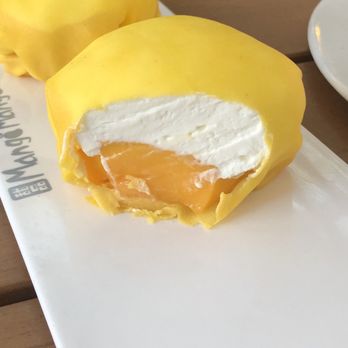 Mango Mango Dessert - Mango pancake (fresh mango on the bottom with whipped cream and wrapped in a crepe) - Juice Bars & Smoothies Near Me - Honolulu, Hawaii